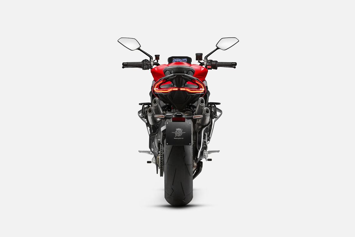 1000-_0000_2026_B4 1000_9578