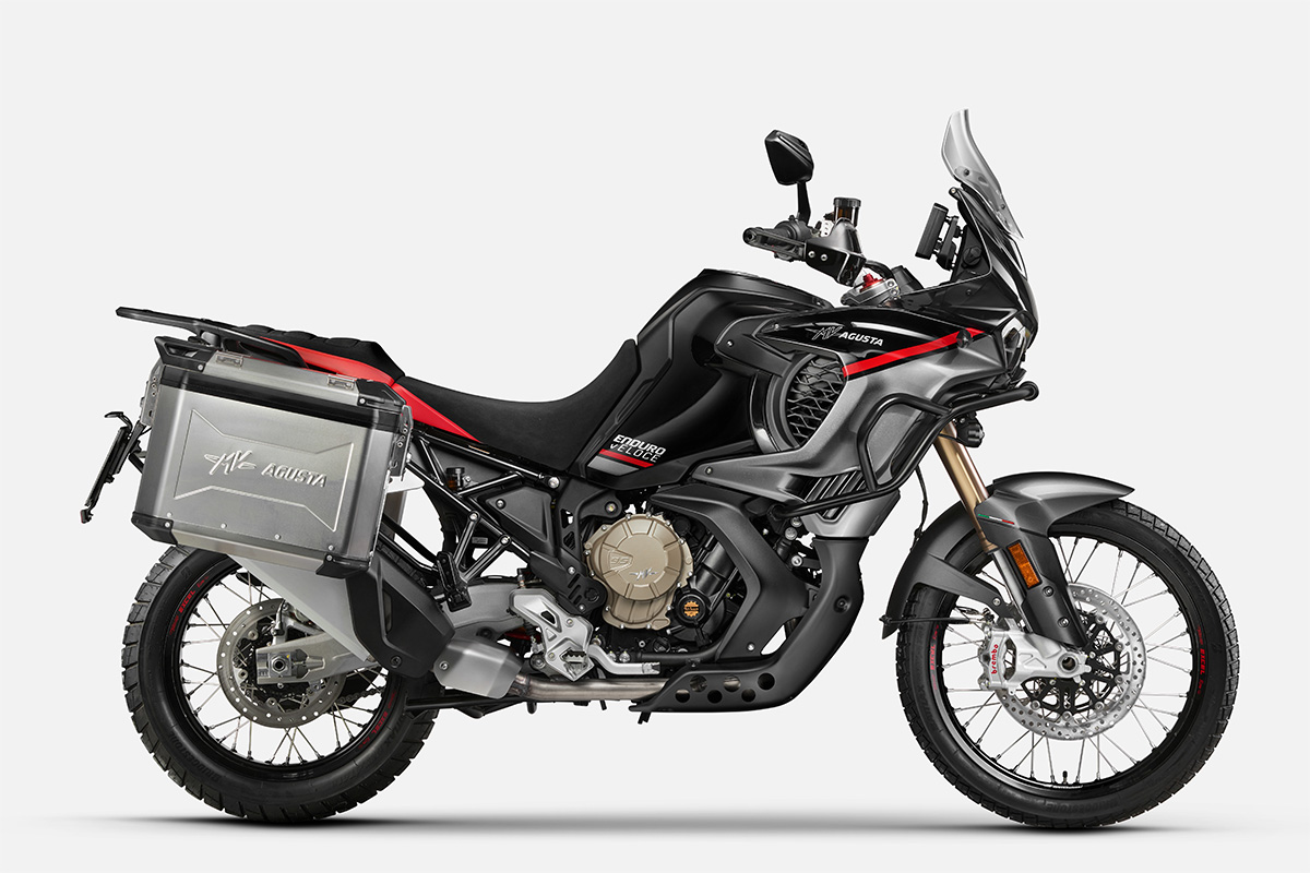 enduro-veloce-black-_0005_ENDURO VELOCE MY26_BLACK 32237